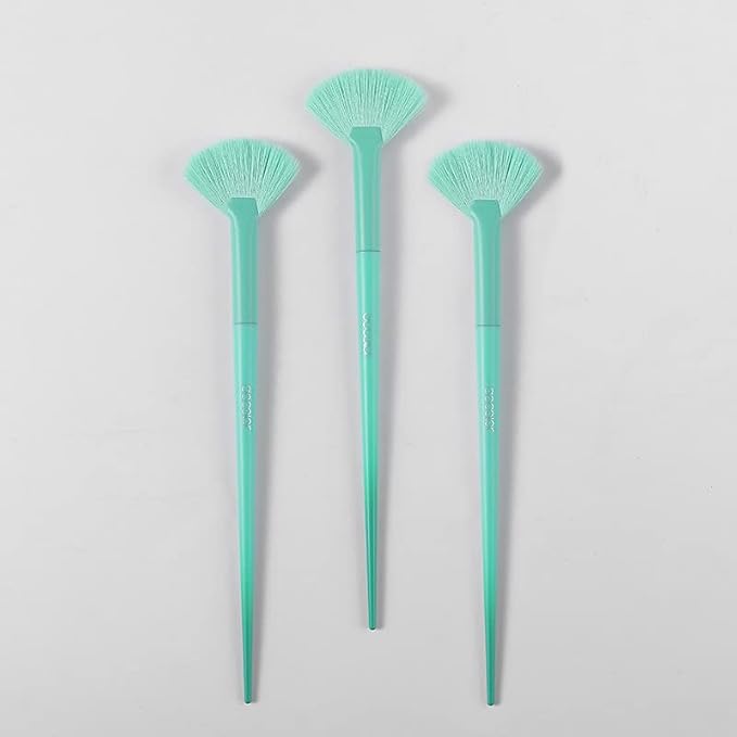 Docolor Fan Brush Professional Blush Brush Soft Vegan Synthetic Makeup Brush - Image 5