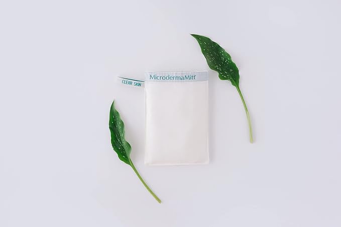 MicrodermaMitt Clear Skin Exfoliating Mitt - Image 4