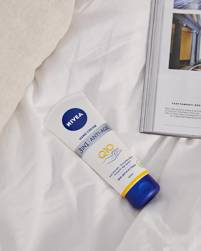 NIVEA Rejuvenating Hand Cream Anti-Age Care Q10 100 ml - Image 7