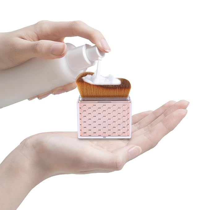 Retractable Self Tanning Brush - Image 4