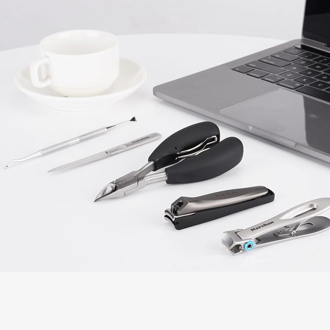 Large Nail Clippers Set, 5-Piece Sharp Toenail and Fingernail Clippers - Image 7
