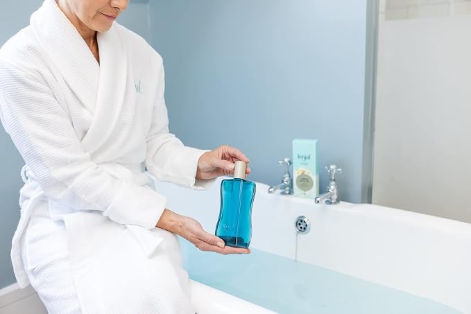 Fenjal Classic Luxury Creme Bath Oil, Cleanses and Nourishes Your Skin - Image 4