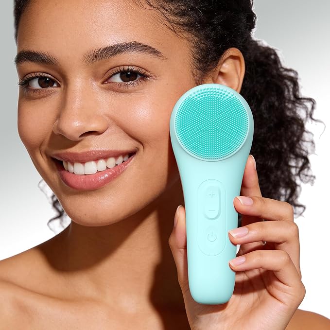 Rechargeable Silicone Facial Cleansing Brush - Image 9