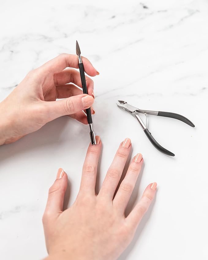 Amazon Basics Cuticle Nipper and Pusher Set, Manicure and Pedicure Nail Care - Image 7