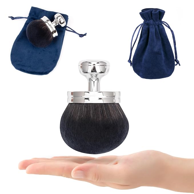Blend & Blur Extra Large Body Makeup Brush - Image 6