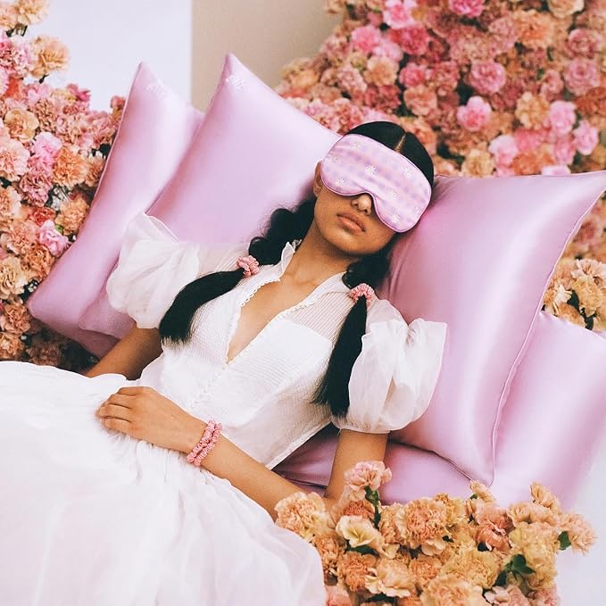 slip Pure Silk Contour Sleep Mask: Protect Your Delicate Lashes - Image 3