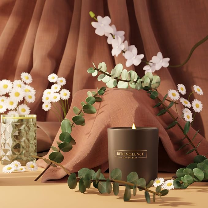Benevolence LA Eucalyptus & Chamomile Christmas Scented Candles | Soy Candles - Image 4