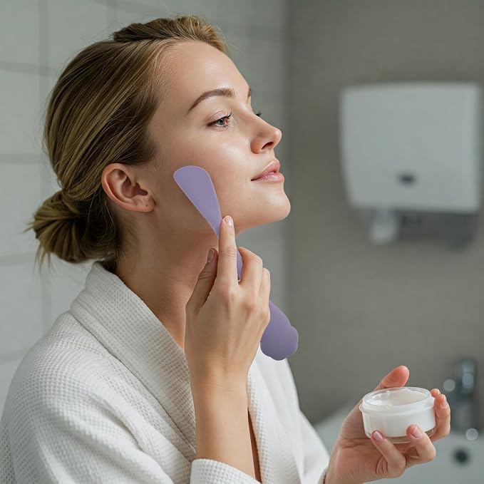 2 Pack Facial Cleansing Brush Set, 2-in-1 Cat Paw Silicone Face Scrubber. Used - Image 5