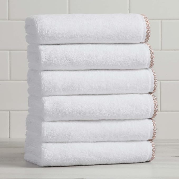 Great Bay Home White/Rosewood Hand Towel Set by GreatBayHome