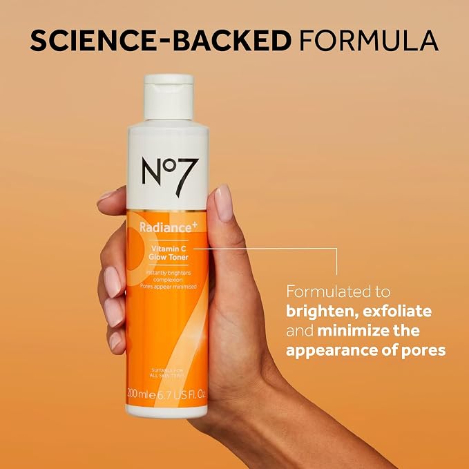 No7 Radiance+ Vitamin C Glow Toner – 2% Vitamin C Complex - Image 2