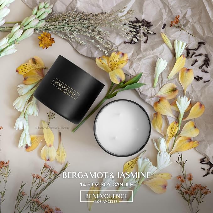 Benevolence LA 3 Wick Candle, Bergamot & Jasmine Large Christmas Scented - Image 2