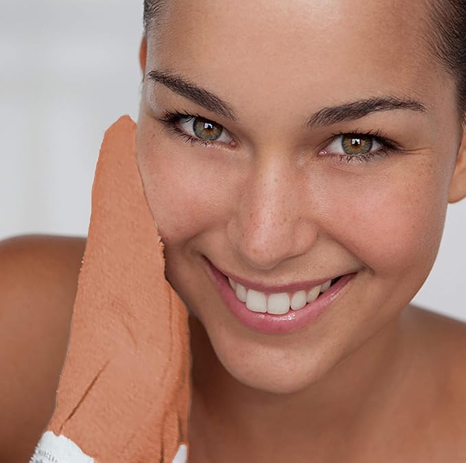 Zakia's Korean Exfoliating Glove - Image 2