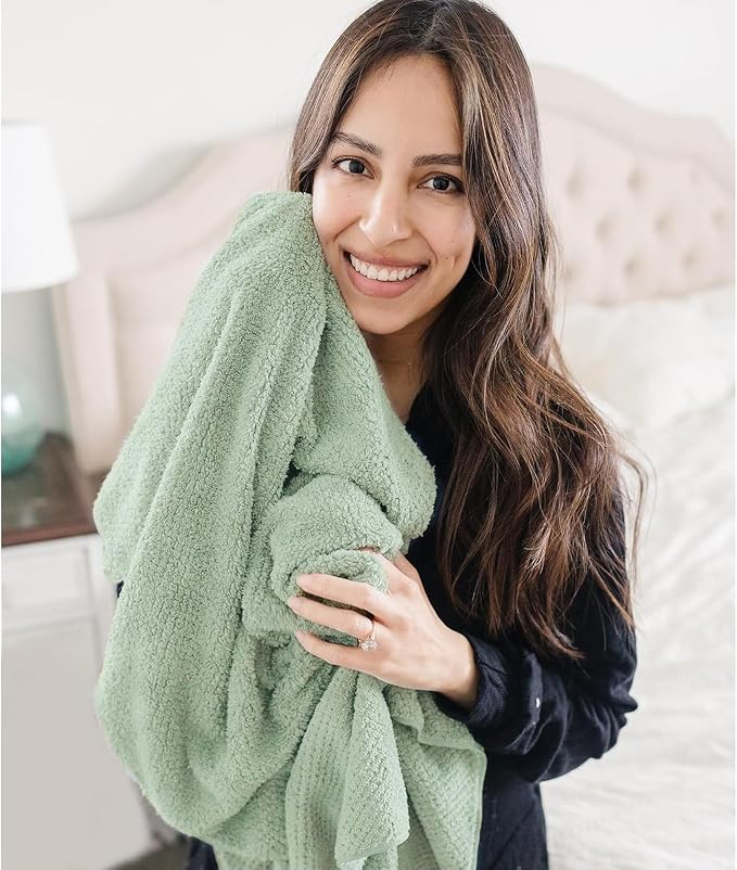 ROLSHOL 2 Packs Large Microfiber Hair Towels - Image 7