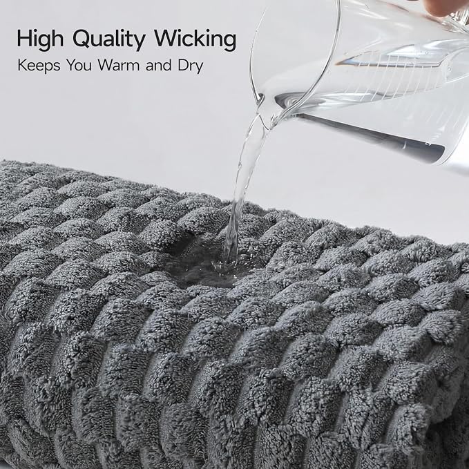 REDKISS 4 Pack Charcoal Gray Microfiber Bath Towels - Image 6