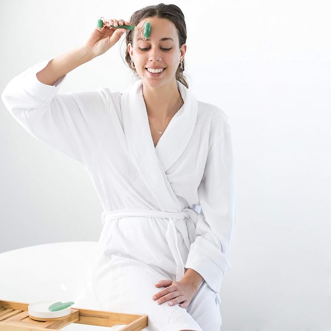 WITTY Jade Face Roller and Gua Sha Set in Hand-Drawn Giftbox - Image 5