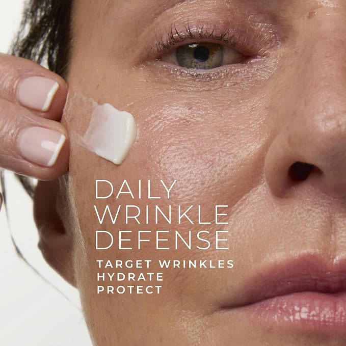 RoC Retinol Correxion Deep Wrinkle Daily Face Moisturizer - Image 3