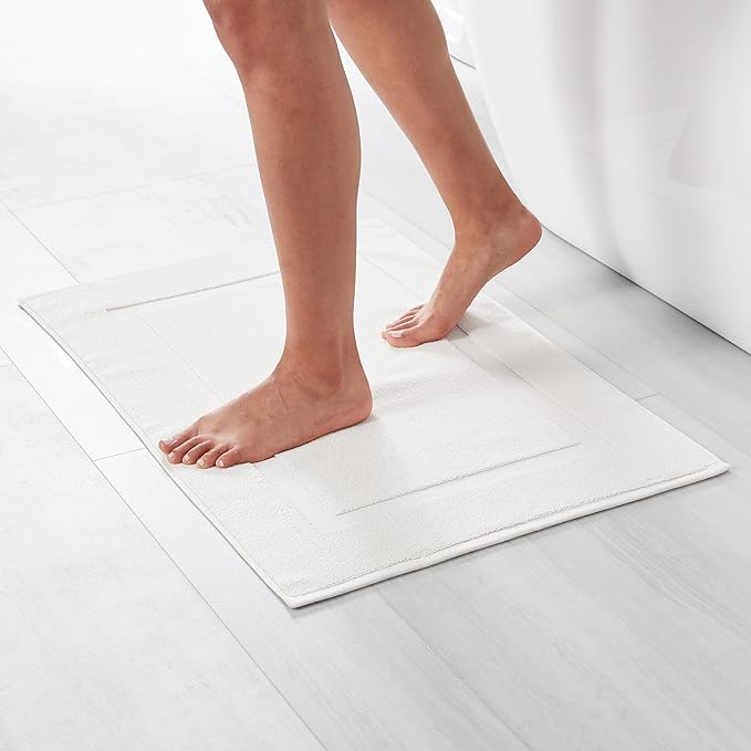 Amazon Basics Non-Slip Cotton Bath Mat, 100% Cotton Absorbent, Machine Washable - Image 2