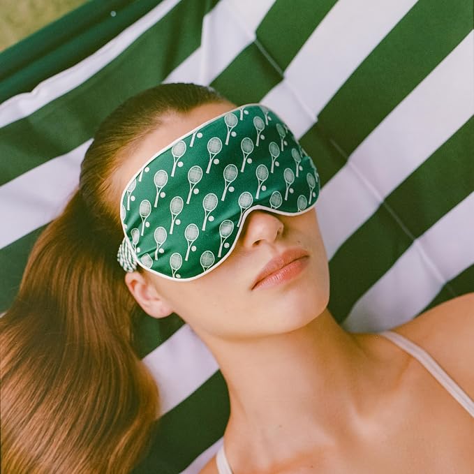 slip Pure Silk Contour Sleep Mask: Protect Your Delicate Lashes - Image 3