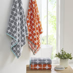 Intelligent Design Lita Cotton Bathroom Towels, Jacquard Highly Absorbent Bath - Image 2