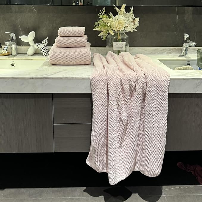 Extra Large Bath Towels Set for Bathroom 30x60 Inches Super Soft Light Weight - Image 3