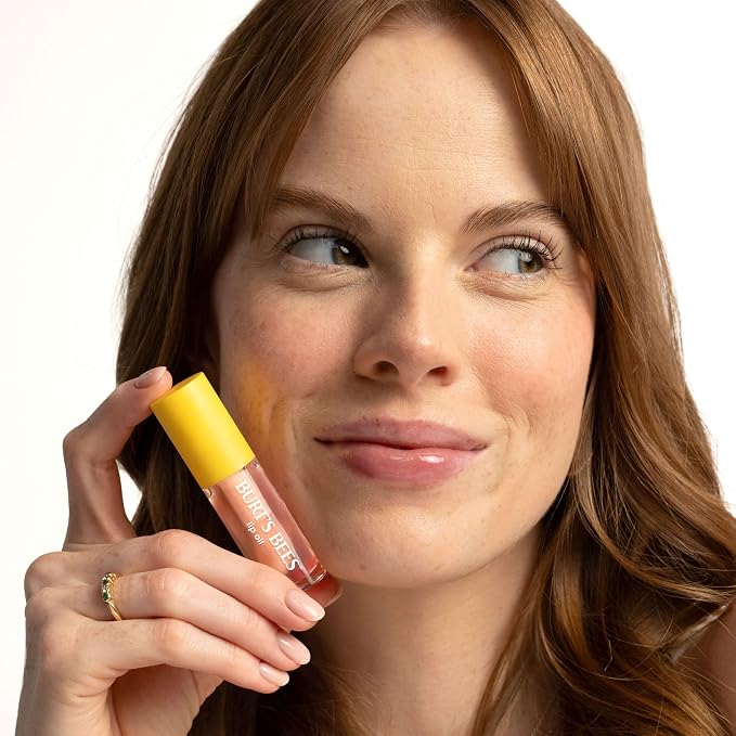 Burt's Bees Lip Oil Clear Day, Instant Hydration, Nourishes and Softens Lips - Image 10