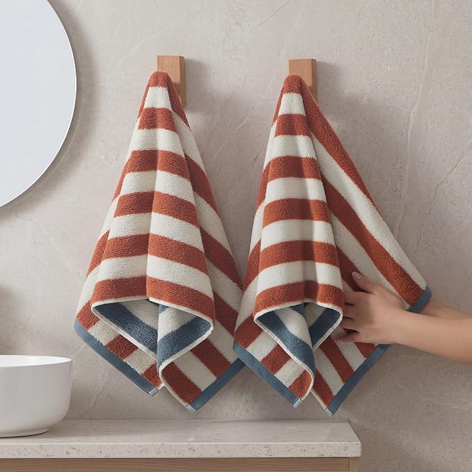 REDKISS 2-Pack Luxury Hand Towels - Image 2