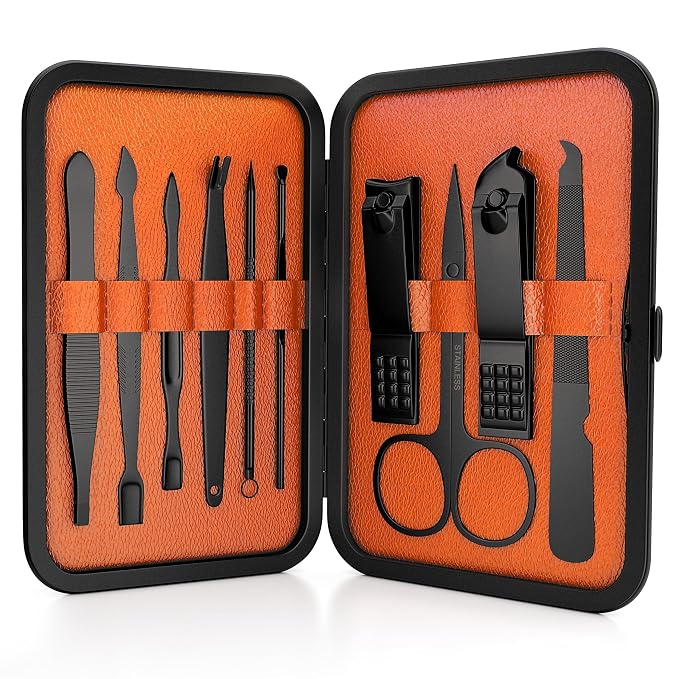 Wild Willies 10-Piece Pedicure & Manicure Kit by WildWillies