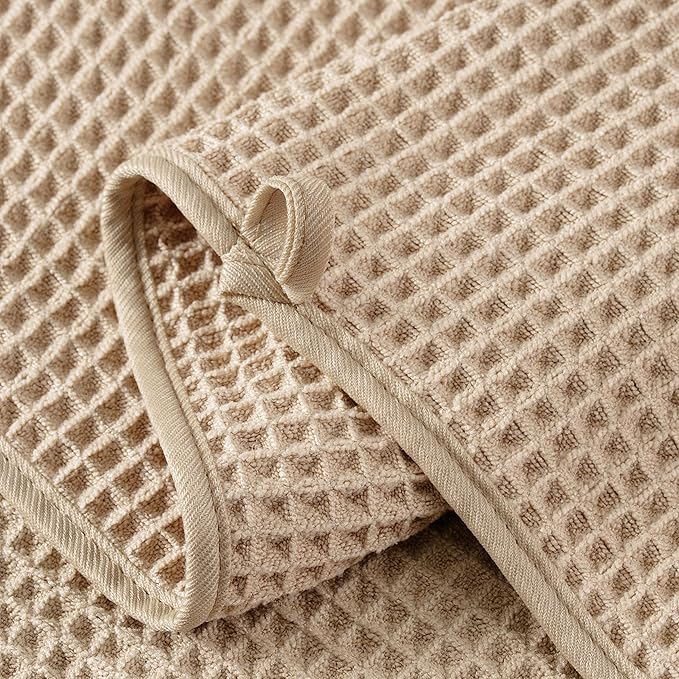 Microfiber Waffle Bath Towels, 4 Pieces, Fast Drying, Lint Free 430 GSM - Image 3